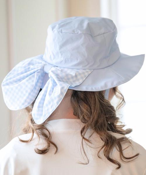 Catherine Cottage（キャサリンコテージ）の「撥水加工日よけリボンハット（ハット・キッズ・ブルー系2/ベージュ系1/ピンク系2/ブルー系1/ピンク系1/ピンク系3/ベージュ系2/ブルー系3/ライラック系1/ライラック系2/サックスブルー系1/サックスブルー系2・52/56）」の3枚目の写真