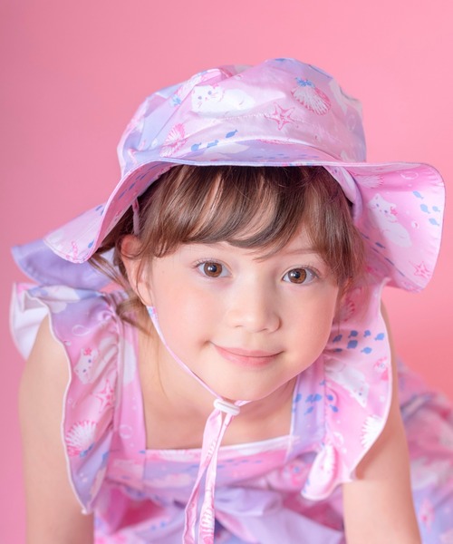 Catherine Cottage（キャサリンコテージ）の「撥水加工日よけリボンハット（ハット・キッズ・ブルー系2/ベージュ系1/ピンク系2/ブルー系1/ピンク系1/ピンク系3/ベージュ系2/ブルー系3/ライラック系1/ライラック系2/サックスブルー系1/サックスブルー系2・52/56）」の12枚目の写真