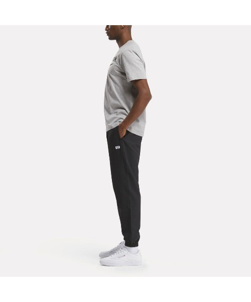 Reebok(リーボック)の「クラシック コート パンツ / CL COURT SPORT PANT(スウェットパンツ・メンズ・ライトブルー/ブラック・SMALL/MEDIUM/LARGE/X-LARGE/XX-LARGE/X-SMALL)」の4枚目の写真