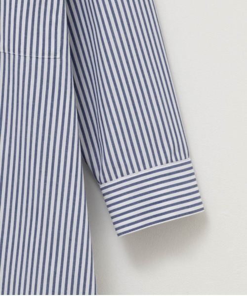 HusHusH（ハッシュアッシュ）の「HusHusH ハッシュアッシュ コットンライクチュニックシャツ（シャツ/ブラウス・レディース・ネイビー×ホワイト/サックスブルー系/ホワイト・L/M/S）」の15枚目の写真