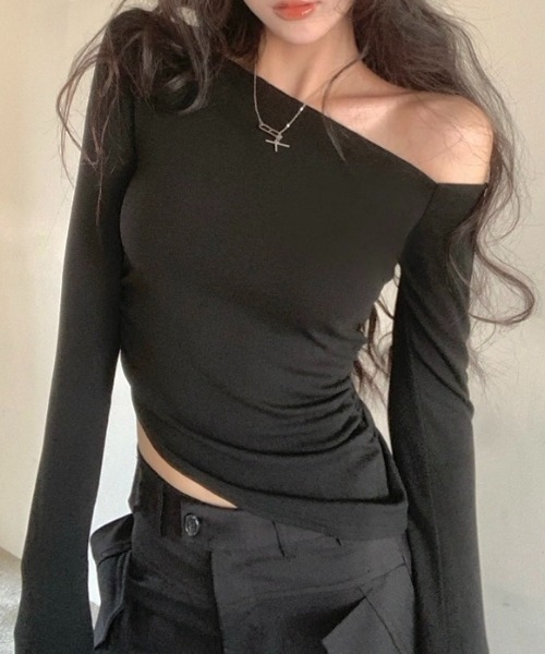 LADY LIKE（レディライク）の「ワンショルダーアシンメトリーカットトップス（Tシャツ/カットソー・レディース・モカ/ブラック・M）」の3枚目の写真