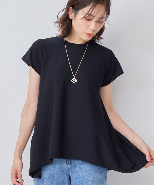 組曲(クミキョク)の「【WEB限定カラーあり】バックフレアニットTシャツ(ニット/セーター・レディース・ブラック系/スモーキーグリーン系9/アイボリー系・F)」の2枚目の写真