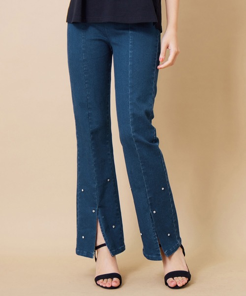 alotta(アロッタ)の「フロントスリットビジューストレッチパンツ(その他パンツ・レディース・サックスブルー/ブルー・LARGE/MEDIUM)」の2枚目の写真