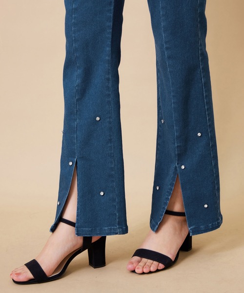 alotta(アロッタ)の「フロントスリットビジューストレッチパンツ(その他パンツ・レディース・サックスブルー/ブルー・LARGE/MEDIUM)」の9枚目の写真