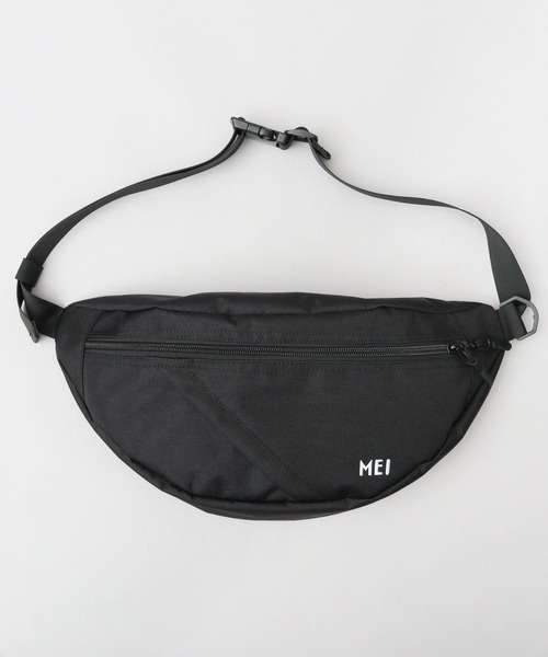 MEI（メイ）の「ウエストバッグ ビッグサイズ BOTTOMLINE L（ボトムラインエル）（ボディバッグ/ウエストポーチ・メンズ・ブラック・FREE）」の19枚目の写真