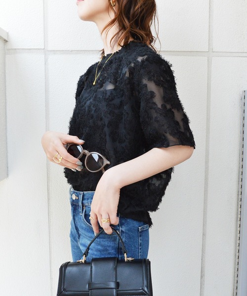 styiro(スタイロ)の「半袖花柄レースブラウス(Tシャツ/カットソー・レディース・ブラック/ホワイト・M/S)」の1枚目の写真