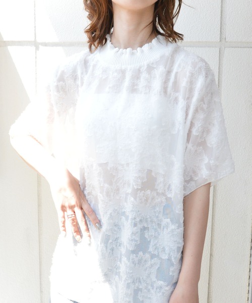 styiro(スタイロ)の「半袖花柄レースブラウス(Tシャツ/カットソー・レディース・ブラック/ホワイト・M/S)」の11枚目の写真