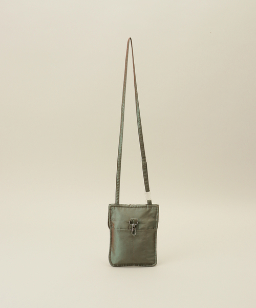 CITYSHOP(シティーショップ)の「COMING OF AGE TRAVEL SLING 1013:ウエストポーチ(ボディバッグ/ウエストポーチ・レディース・グリーン・FREE)」の12枚目の写真