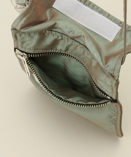 CITYSHOP(シティーショップ)の「COMING OF AGE TRAVEL SLING 1013:ウエストポーチ(ボディバッグ/ウエストポーチ・レディース・グリーン・FREE)」の4枚目の写真