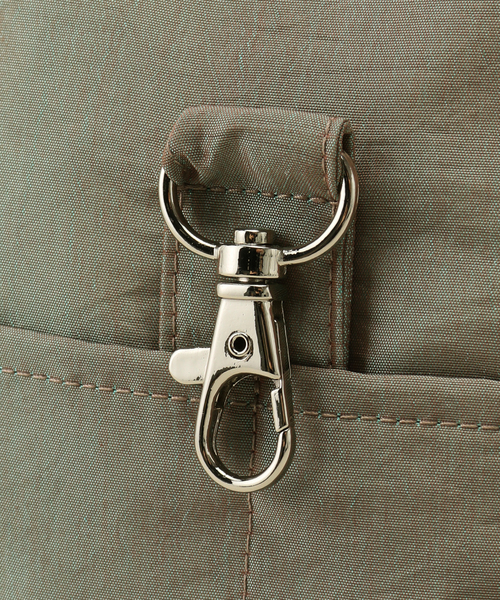 CITYSHOP(シティーショップ)の「COMING OF AGE TRAVEL SLING 1013:ウエストポーチ(ボディバッグ/ウエストポーチ・レディース・グリーン・FREE)」の8枚目の写真