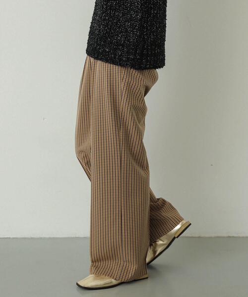 SENSE OF PLACE by URBAN RESEARCH（センスオブプレイスバイアーバンリサーチ）の「センタープレスストレートパンツ（その他パンツ・レディース・ブラック/グレー/ベージュ/ブラウン系その他・X-SMALL/MEDIUM/SMALL/LARGE/TALL）」の16枚目の写真