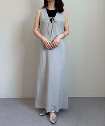 深Vネックタイトワンピース