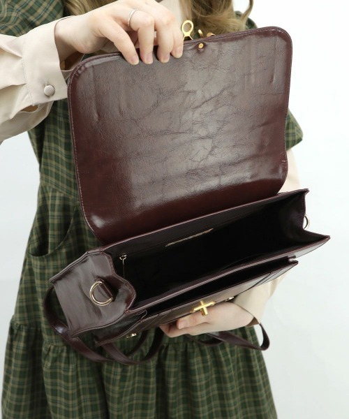 F i.n.t(フィント)の「ダブルベルト縦型サッチェルバッグ/fint(ハンドバッグ・レディース・ブラウン/アイボリー/グリーン・FREE)」の5枚目の写真