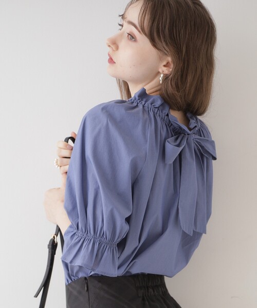 couture brooch(クチュールブローチ)の「◆ギャザーフリルリボンタイ(シャツ/ブラウス・レディース・ブルー/オフホワイト・42/38/40/36)」の12枚目の写真
