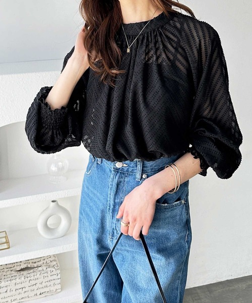 GeeRA（ジーラ）の「シアーシャギージャガードブラウス（シャツ/ブラウス・レディース・アイボリー/ブラック・MEDIUM/LARGE）」の9枚目の写真