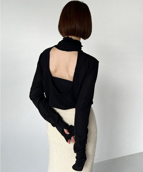 Olu.（オルドット）の「シアーバックオープンプルオーバー（Tシャツ/カットソー・レディース・ピンクベージュ/ライトブルー/ブラック・FREE）」の2枚目の写真