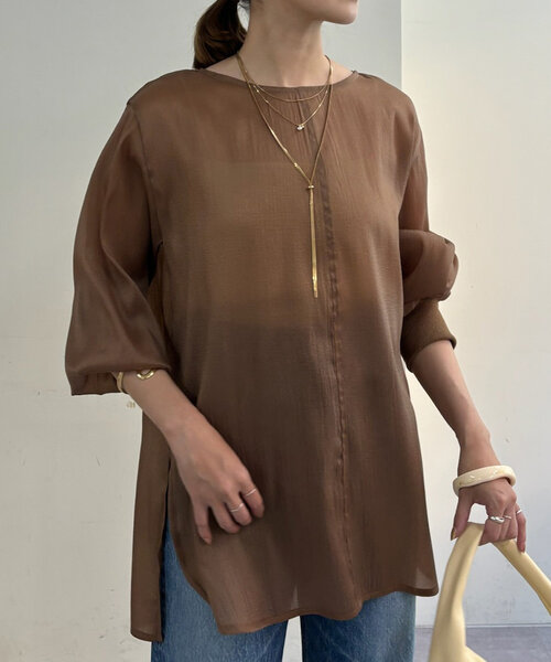 SHENERY（シーナリー）の「バックボタンボリュームスリーブチュニック（シャツ/ブラウス・レディース・アイボリー/ブラウン/ホワイト・FREE）」の3枚目の写真