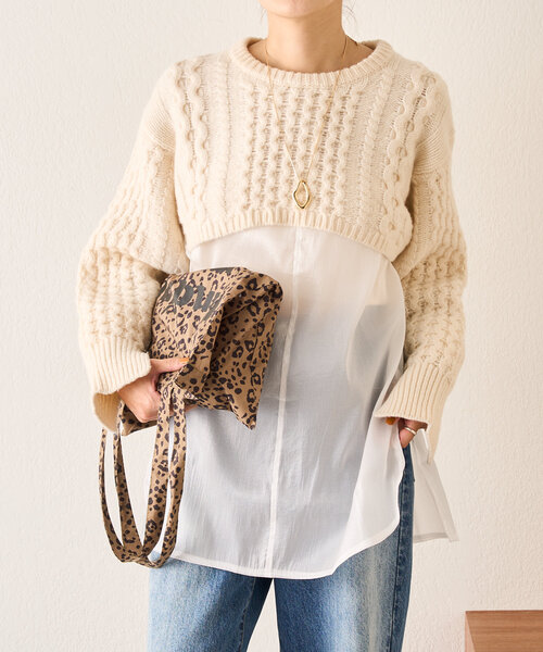 SHENERY（シーナリー）の「バックボタンボリュームスリーブチュニック（シャツ/ブラウス・レディース・アイボリー/ブラウン/ホワイト・FREE）」の2枚目の写真