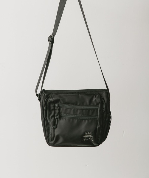 URBAN RESEARCH DOORS（アーバンリサーチドアーズ）の「URD マルチポケットショルダーバッグ（ショルダーバッグ・メンズ・ブラック/ネイビー・-）」の17枚目の写真