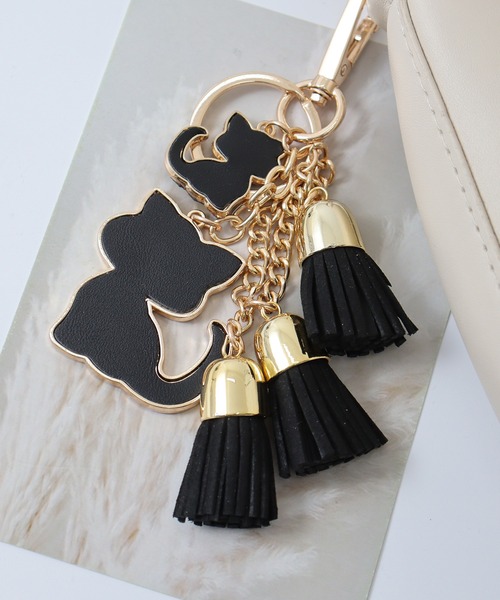 FUNALIVE(ファンアライブ)の「アニマル&フルーツモチーフBAGチャーム(チャーム・レディース・アイボリー/ブラウン系/グレイッシュベージュ/グレー系その他/レッド系/ブラック/ブルー/アイボリー系/イエロー系2/イエロー系4/ブラウン/ピンク/ライトグリーン/レッド/ピンク系/イエロー系3/ホワイト/オレンジ/イエロー/ネイビー/イエロー系1/ブルー系/ピンク系1/ゴールド・F)」の3枚目の写真