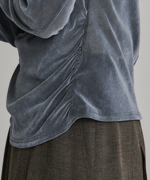 PUBLIC TOKYO（パブリックトウキョウ）の「シャーリングベロアチュールスリットトップス（Tシャツ/カットソー・レディース・イエロー/サックスブルー/ブラック/チャコールグレー/マスタード・FREE）」の19枚目の写真