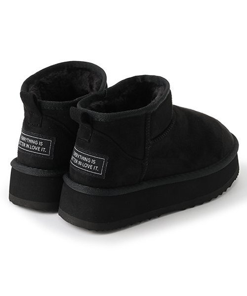 by LOVEiT（バイラビット）の「ムートンブーツ（スニーカー・キッズ・グレイッシュベージュ/ブラック・24cm/23cm/22cm/21cm）」の3枚目の写真