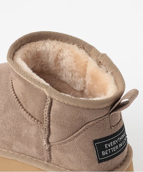 by LOVEiT（バイラビット）の「ムートンブーツ（スニーカー・キッズ・グレイッシュベージュ/ブラック・24cm/23cm/22cm/21cm）」の5枚目の写真