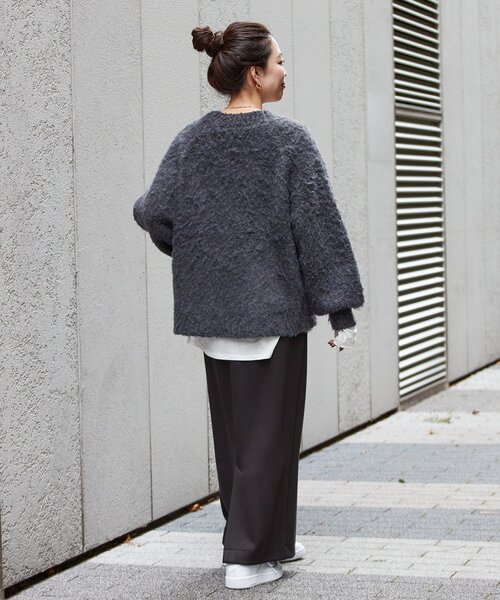 B.C STOCK(ベーセーストック)の「《追加》Vネック起毛シャギーカーディガン(カーディガン/ボレロ・レディース・チャコールグレー/ブルー/ホワイト/ピンク・FREE)」の7枚目の写真