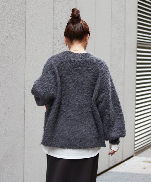 B.C STOCK(ベーセーストック)の「《追加》Vネック起毛シャギーカーディガン(カーディガン/ボレロ・レディース・チャコールグレー/ブルー/ホワイト/ピンク・FREE)」の10枚目の写真