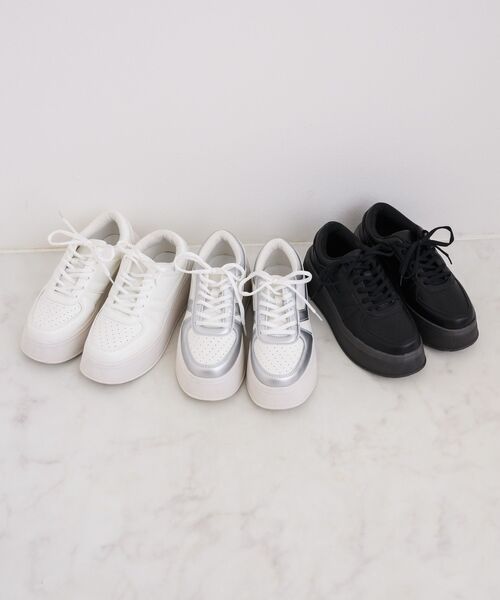 ems excite(エムズエキサイト)の「厚底スニーカー(スニーカー・レディース・シルバー/ブラック/オフホワイト・LARGE/MEDIUM)」の14枚目の写真