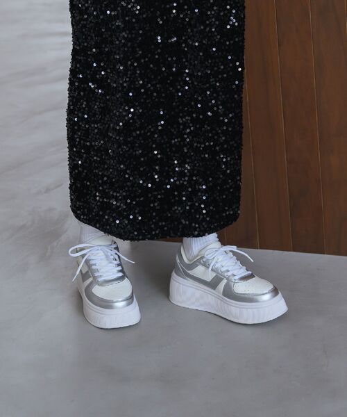 ems excite(エムズエキサイト)の「厚底スニーカー(スニーカー・レディース・シルバー/ブラック/オフホワイト・LARGE/MEDIUM)」の16枚目の写真