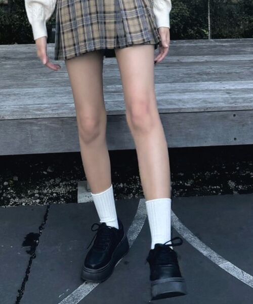 ems excite(エムズエキサイト)の「厚底スニーカー(スニーカー・レディース・シルバー/ブラック/オフホワイト・LARGE/MEDIUM)」の9枚目の写真