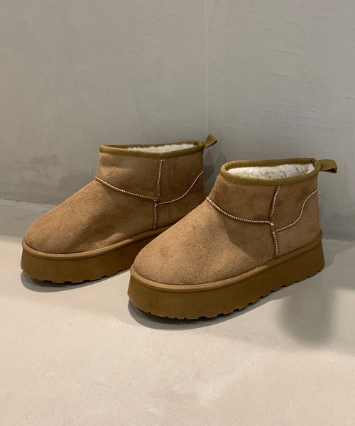 Teem Store（チームストア）の「ショートムートン風ボアブーツ（ブーツ・レディース・ブラウン/ブラック・36/38/40）」の13枚目の写真