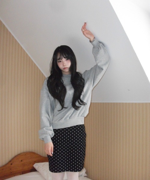 Smyeon(スミョン)の「Crewneck embroidery sweatshirt /クルーネック袖刺繍スウェット(スウェット・レディース・ホワイト/ライトグリーン/グレー・FREE)」の20枚目の写真