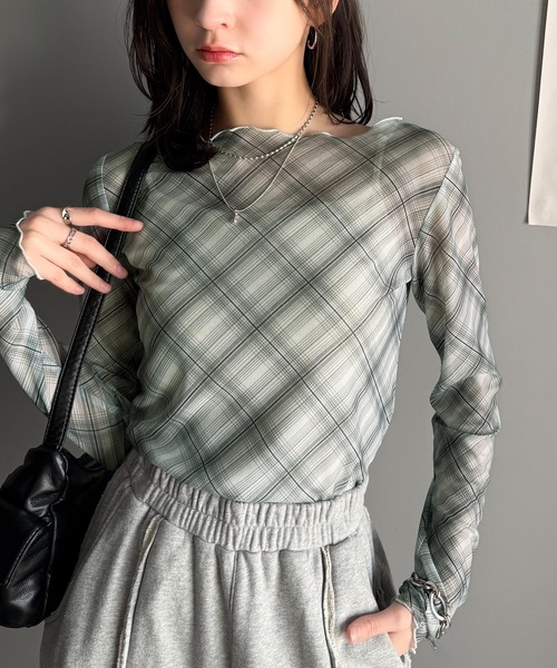 classicalelf(クラシカルエルフ)の「大人レトロでスタイリッシュ。オンブレチェックシアーボートネックメロウトップス(長袖)(Tシャツ/カットソー・レディース・ブルー/グレー/レッド・LARGE/MEDIUM/SMALL/X-LARGE)」の14枚目の写真