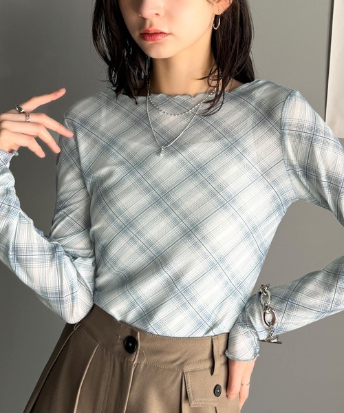 classicalelf(クラシカルエルフ)の「大人レトロでスタイリッシュ。オンブレチェックシアーボートネックメロウトップス(長袖)(Tシャツ/カットソー・レディース・ブルー/グレー/レッド・LARGE/MEDIUM/SMALL/X-LARGE)」の20枚目の写真