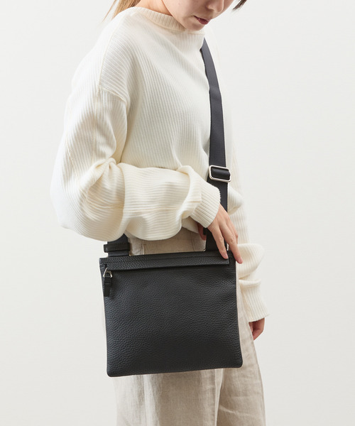 ITTI イッチ　サコッシュ　ショルダーバッグ　ブラック セール】ITTI/別注 PUFFER MARY SACOCHE S/サコッシュ
