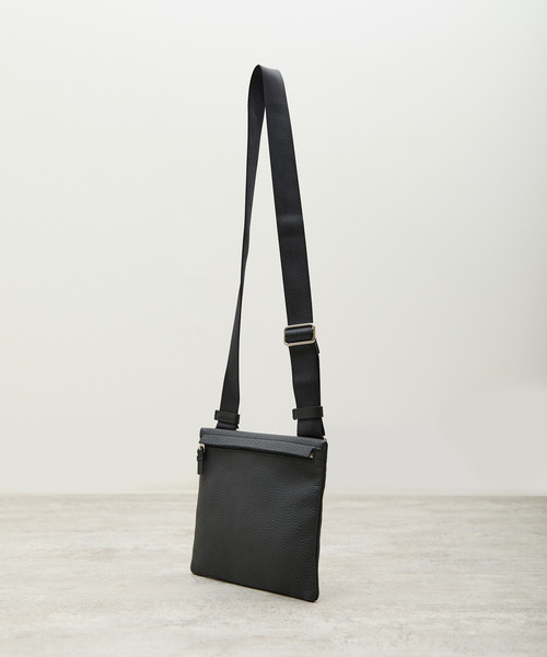 And A(アンドエー)の「ITTI イッチ / CELLIE SACOCHE - PM DIPLO SKY セリィサコッシュ 牛革ショルダーバッグ / ITTI-BAG-147-DS(ショルダーバッグ・メンズ・グレイッシュベージュ/ブラック・FREE)」の10枚目の写真