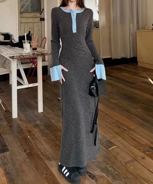 Achic(アシック)の「バイカラー リブニット ロングワンピース(ワンピース・レディース・グレー・M)」の2枚目の写真