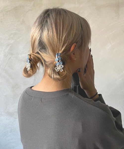 kutir（クティール）の「kutirlune／【2SET】レトロフラワービーズヘアクリップ（ヘアピン・レディース・ライトブルー/ネイビー/グリーン・FREE）」の4枚目の写真