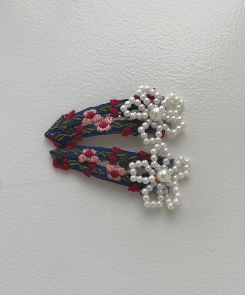 kutir（クティール）の「kutirlune／【2SET】レトロフラワービーズヘアクリップ（ヘアピン・レディース・ライトブルー/ネイビー/グリーン・FREE）」の11枚目の写真