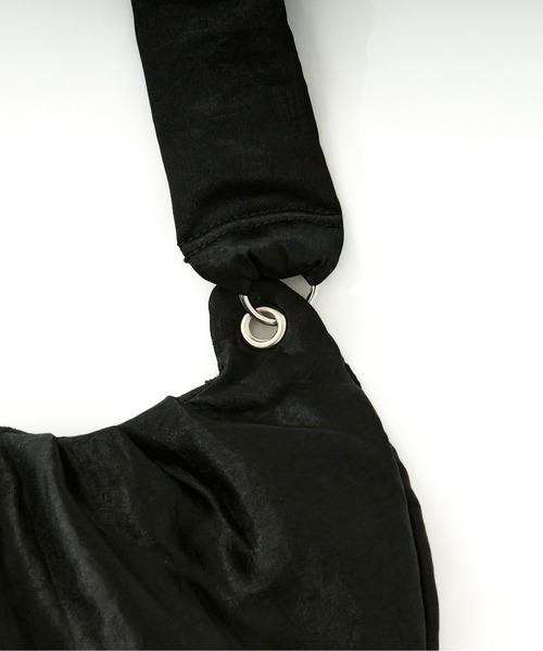 Ezick（エジック）の「Many way カーブショルダーバック（ショルダーバッグ・レディース・イエロー/ブラック・FREE）」の6枚目の写真