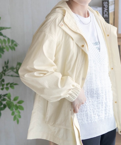 HusHusH(ハッシュアッシュ)の「HusHusH フーデットジャケット(マウンテンパーカー・レディース・ナチュラル/ネイビー・M/L)」の4枚目の写真