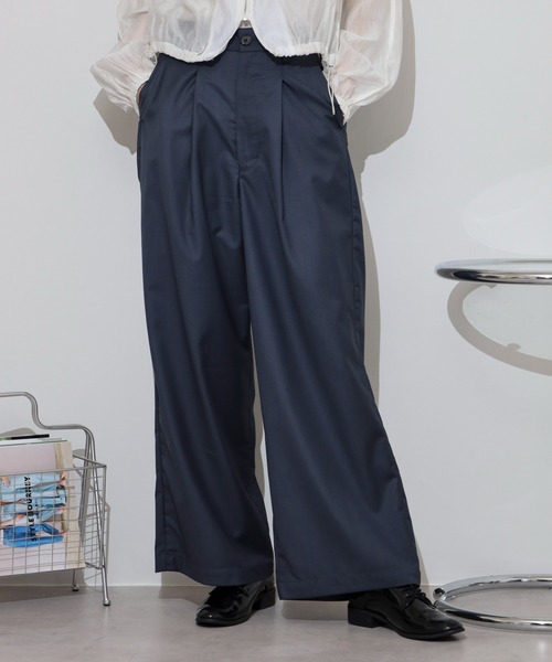 many men many mind（メニーメンメニーマインド）の「MANYMENMANYMINDS テック　TR　ワイドスラックス（スラックス・メンズ・ベージュ/グレー/ブラック・M/L）」の3枚目の写真