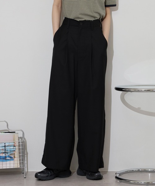 many men many mind（メニーメンメニーマインド）の「MANYMENMANYMINDS テック　TR　ワイドスラックス（スラックス・メンズ・ベージュ/グレー/ブラック・M/L）」の2枚目の写真