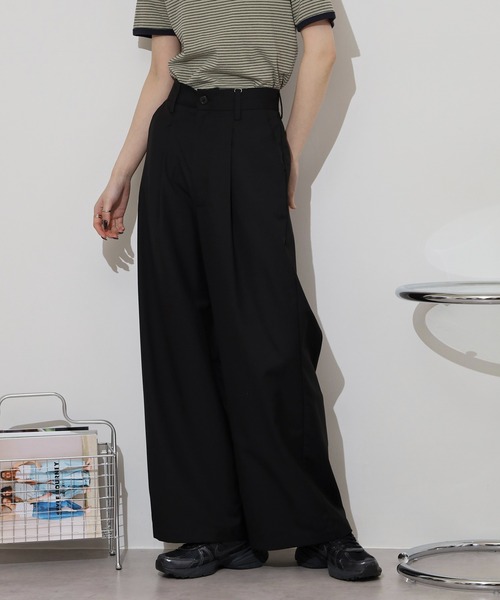 many men many mind（メニーメンメニーマインド）の「MANYMENMANYMINDS テック　TR　ワイドスラックス（スラックス・メンズ・ベージュ/グレー/ブラック・M/L）」の5枚目の写真