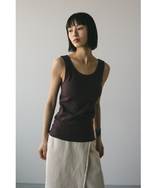 STYLEMIXER（スタイルミキサー）の「カップ付きバックオープンタンク（タンクトップ・レディース・ブラック/ホワイト/ブラウン・SMALL/MEDIUM）」の21枚目の写真