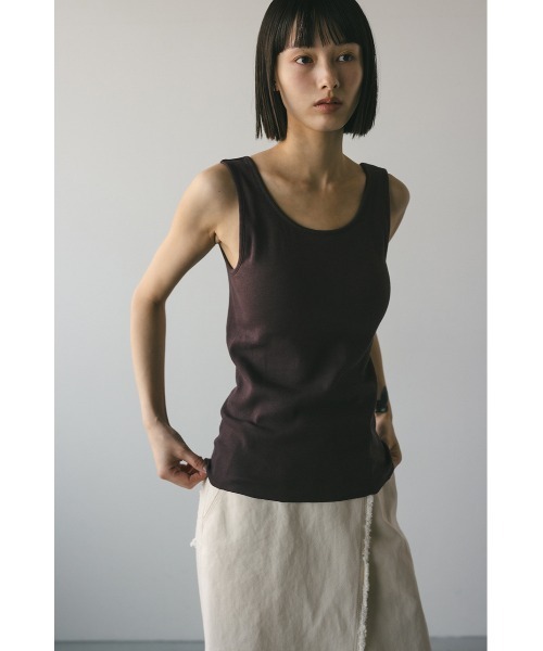 STYLEMIXER（スタイルミキサー）の「カップ付きバックオープンタンク（タンクトップ・レディース・ブラック/ホワイト/ブラウン・SMALL/MEDIUM）」の22枚目の写真