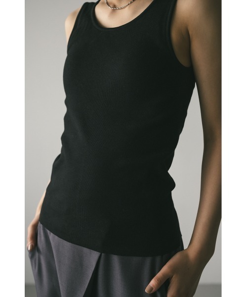 STYLEMIXER（スタイルミキサー）の「カップ付きバックオープンタンク（タンクトップ・レディース・ブラック/ホワイト/ブラウン・SMALL/MEDIUM）」の13枚目の写真