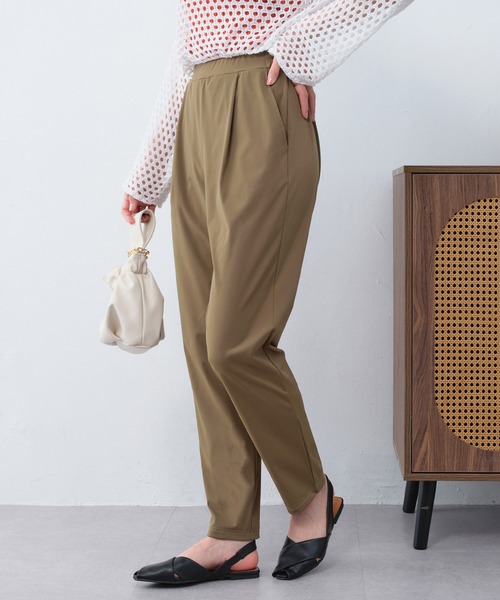Viola e Viola（ヴィオラエヴィオラ）の「さらテロ楽ちんスティックパンツ（ショート丈）（その他パンツ・レディース・カーキ/ネイビー/ブラック/ダークブルー・L/M/3L/LL/4L/5L）」の5枚目の写真